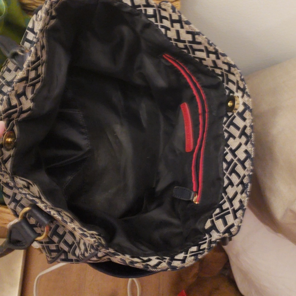 Tommy Hilfiger Bag - Picture 4 of 4